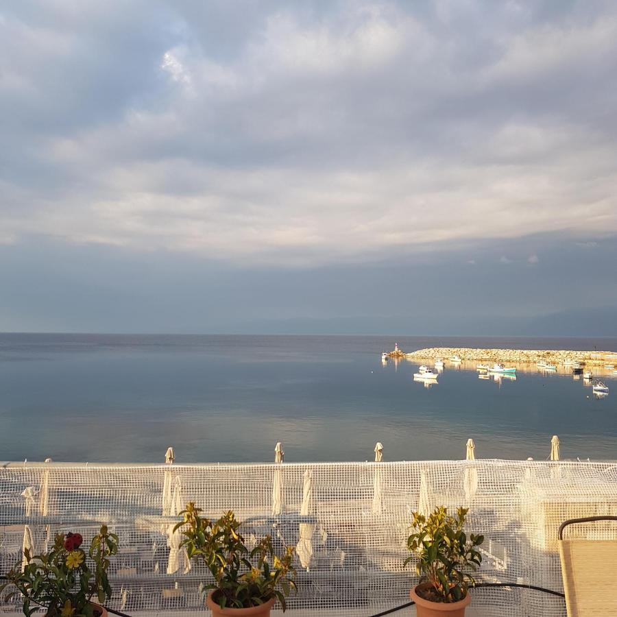 Koroni Mare -Sea View Apartment/Διαμέρισμα Με Θέα Στην Θάλασσα Eksteriør bilde